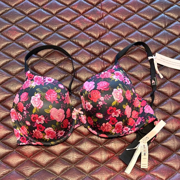 Victoria's Secret Other - NWT Victoria's Secret Body by Victoria lined perfect coverage Floral print Bra
